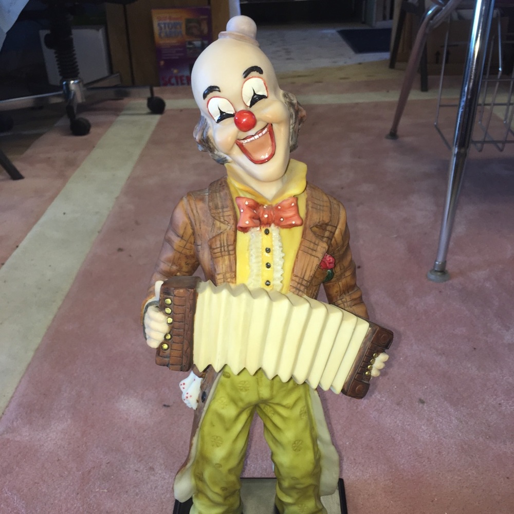 19” tall Clown with Accordion Statue